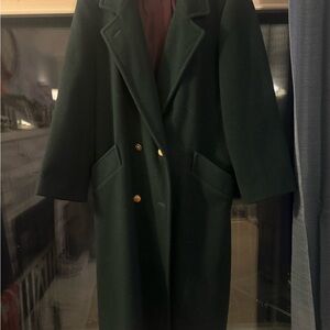 Classic Dark Green Women's Trench Coat with Gold Buttons
